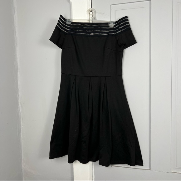 Black Off Shoulder Yellow Star Dress - Picture 1 of 4